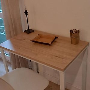 Appartement à 2 Chambres à Coucher