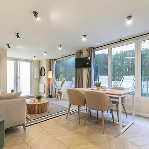 Appartement à 2 Chambres à Coucher