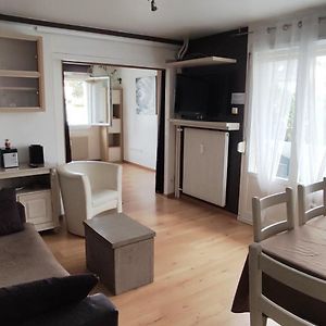 Appartement à 3 Chambres à Coucher
