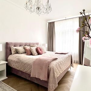 Appartement à 3 Chambres à Coucher