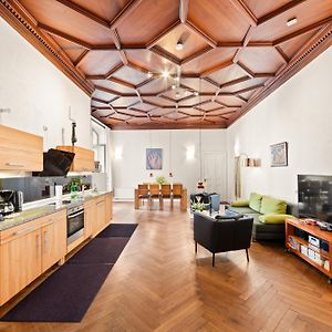 Aptc Downtown Monument4Rent Near Checkpoint Charlie