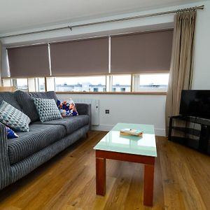 Geata Na Cathrach - Galway Lakeside Apartments