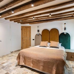 Appartement à 3 Chambres à Coucher