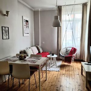 Appartement à 2 Chambres à Coucher