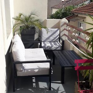 Appartement Centre-Ville Avec Terrasse