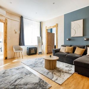 Appartement à 2 Chambres à Coucher