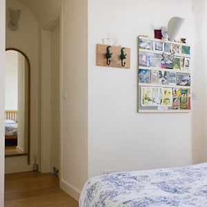 Chambre Avec Salle De Bain Privee Et Balcon Vegetal A Lisbonne Amoreiras