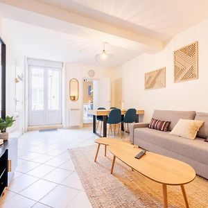 Appartement à 2 Chambres à Coucher