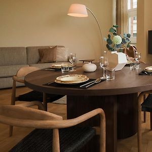 Appartement de Luxe à 2 Chambres à Coucher