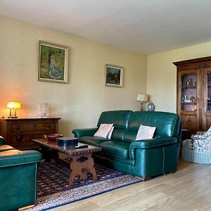 Appartement à 3 Chambres à Coucher