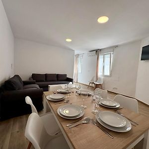 Appartement à 3 Chambres à Coucher