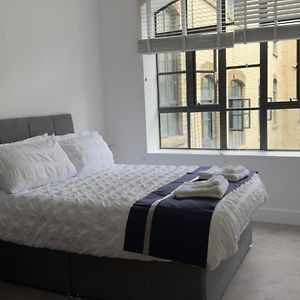 Appartement à 2 Chambres à Coucher