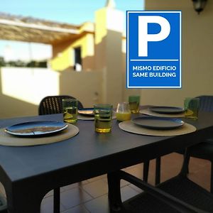Malaga Yellow Duplex Free Parking And Terrace