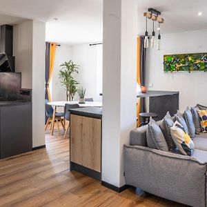 Appartement à 2 Chambres à Coucher