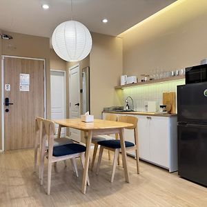 Appartement à 2 Chambres à Coucher