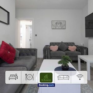 Appartement à 2 Chambres à Coucher