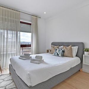 Appartement à 2 Chambres à Coucher