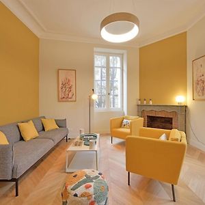 Appartement à 5 Chambres à Coucher