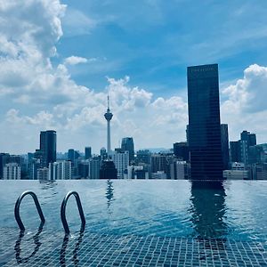 The Klcc Suites At Axon Residence