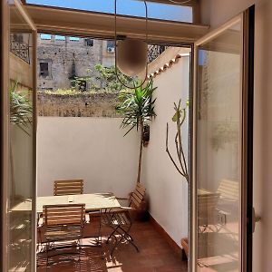 Appartement à 3 Chambres à Coucher