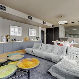 Appartement à 2 Chambres à Coucher