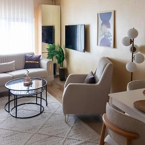 Appartement à 2 Chambres à Coucher