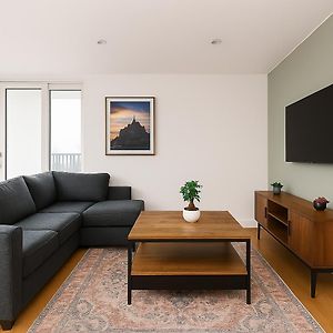 Appartement à 2 Chambres à Coucher