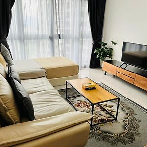 Appartement de Luxe à 2 Chambres à Coucher
