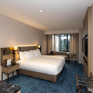 Chambre Lit King-Size avec Accès aux Personnes Handicapées