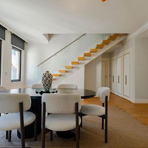 Appartement à 3 Chambres à Coucher