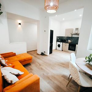 Appartement à 3 Chambres à Coucher