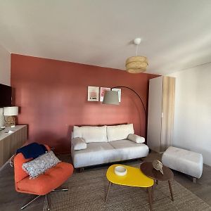 Appartement à 2 Chambres à Coucher