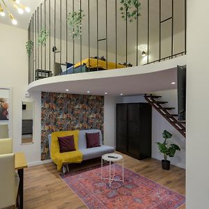 Appartement à 2 Chambres à Coucher