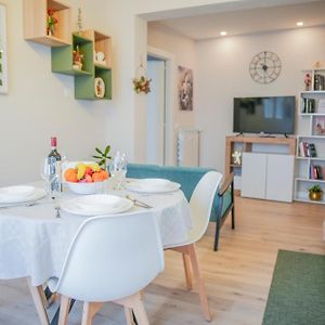 Appartement à 2 Chambres à Coucher