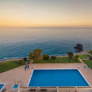 Sunny Getaway In Funchal