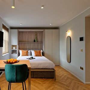 South Kensington Studios By D'Montrio
