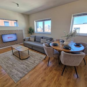 Free Parking City Centre Flat By City Superhost