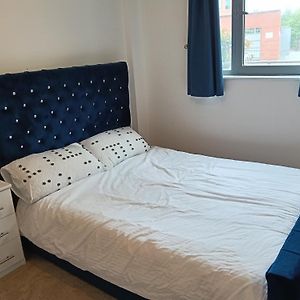 1 Bed Apartment Very Near To Mailbox And Broad Street And New Street Station