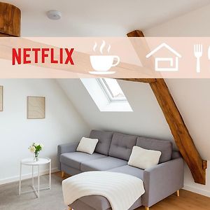 Appartement à 2 Chambres à Coucher