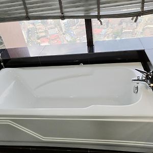 Suite à 2 Chambres à Coucher