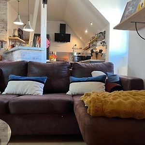 Appartement à 2 Chambres à Coucher