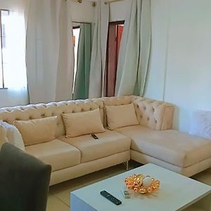 Appartement à 2 Chambres à Coucher