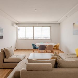 Appartement à 3 Chambres à Coucher