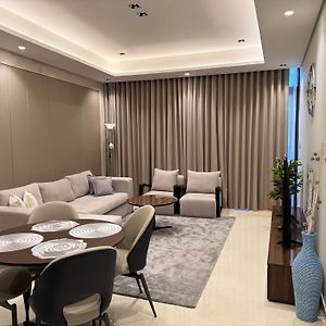 Appartement à 3 Chambres à Coucher