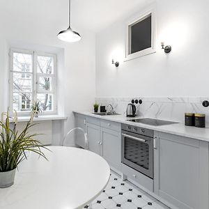 Appartement à 2 Chambres à Coucher