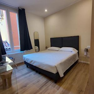 Residenza Maggiore 10 - Affittacamere - Guest House