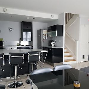 Appartement à 3 Chambres à Coucher