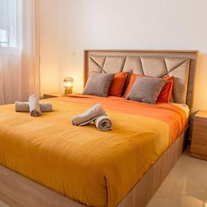 Appartement de Luxe à 2 Chambres à Coucher