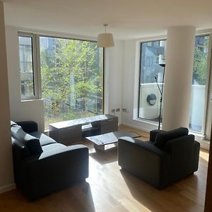 Appartement à 2 Chambres à Coucher