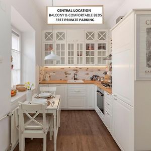 Historical Caserne Apartment